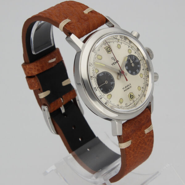 Yema Val 7730 Vintage Panda Chronograph - Image 5