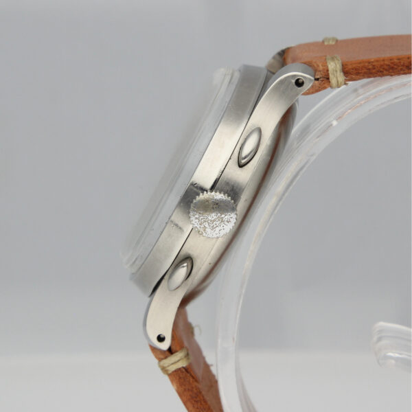 Heuer Chronograph Valjoux 22 Pre-Carrera Gilt Dial - Image 11