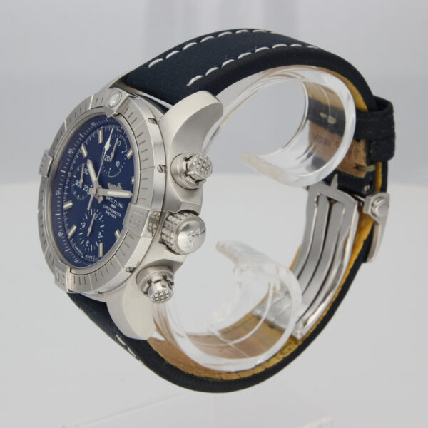 Breitling Avenger 43 Chronograph A13385