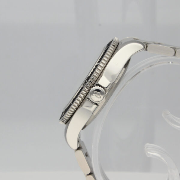 Breitling Superocean Automatic 42 (ref. A17366) - Image 7