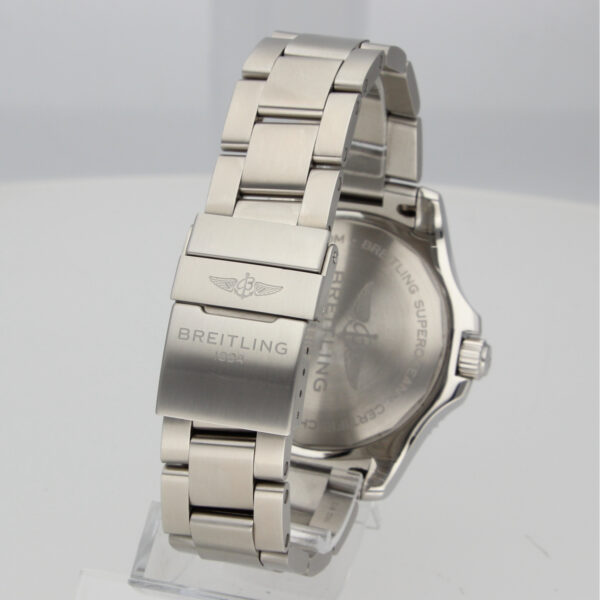 Breitling Superocean Automatic 42 (ref. A17366) - Image 8