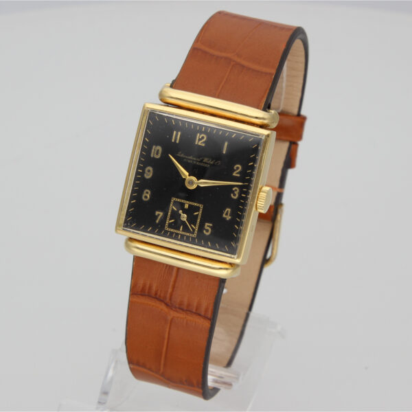 IWC Vintage Square 18K Watch - Image 4