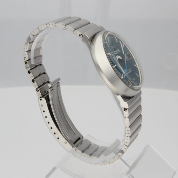 Omega Geneve Dynamic Day Date (ref. 166.079) - Image 6