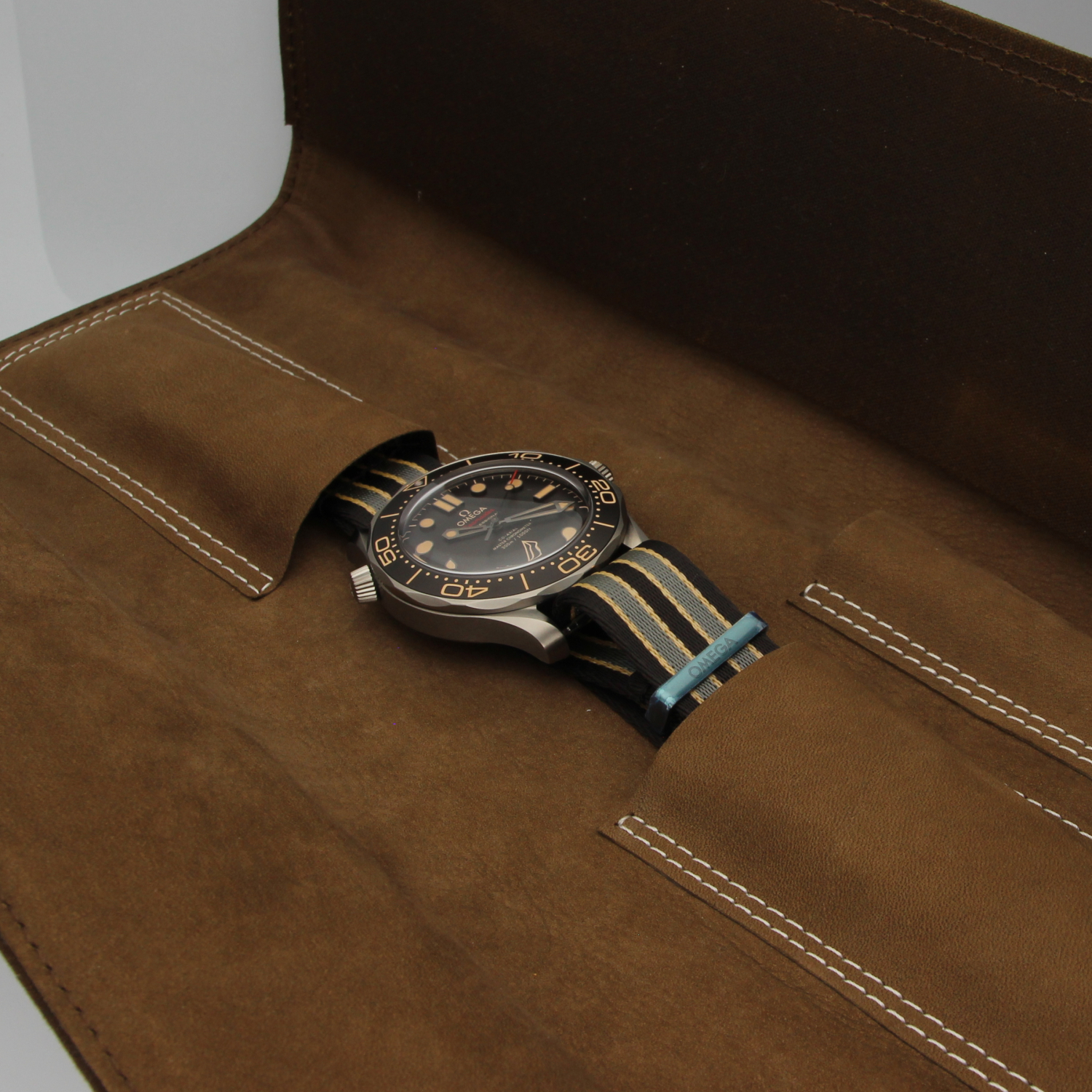 Omega Seamaster Diver 300 M James Bond NTTD 007 210.92.42.20.01.001