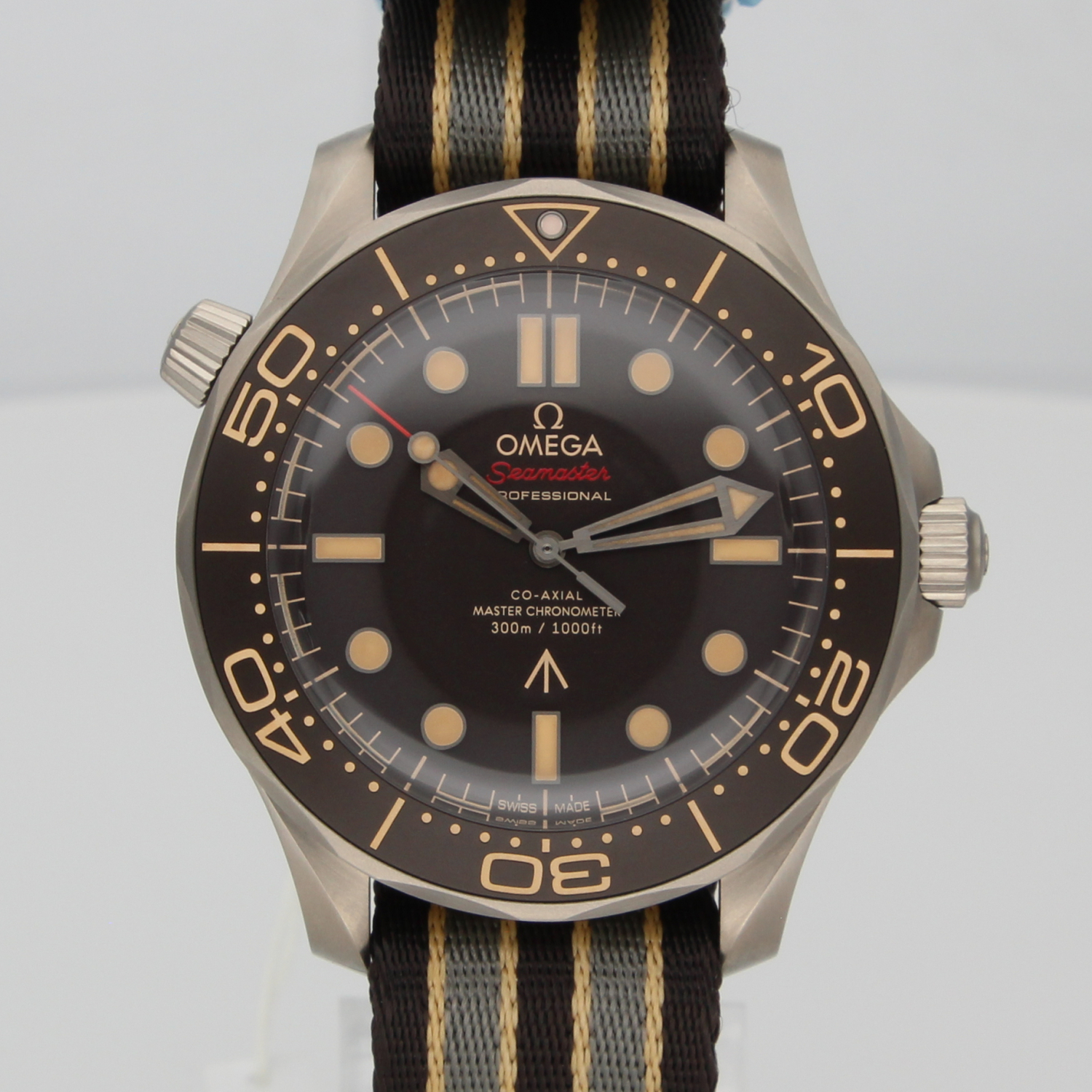 Omega Seamaster Diver 300 M James Bond NTTD 007 210.92.42.20.01.001
