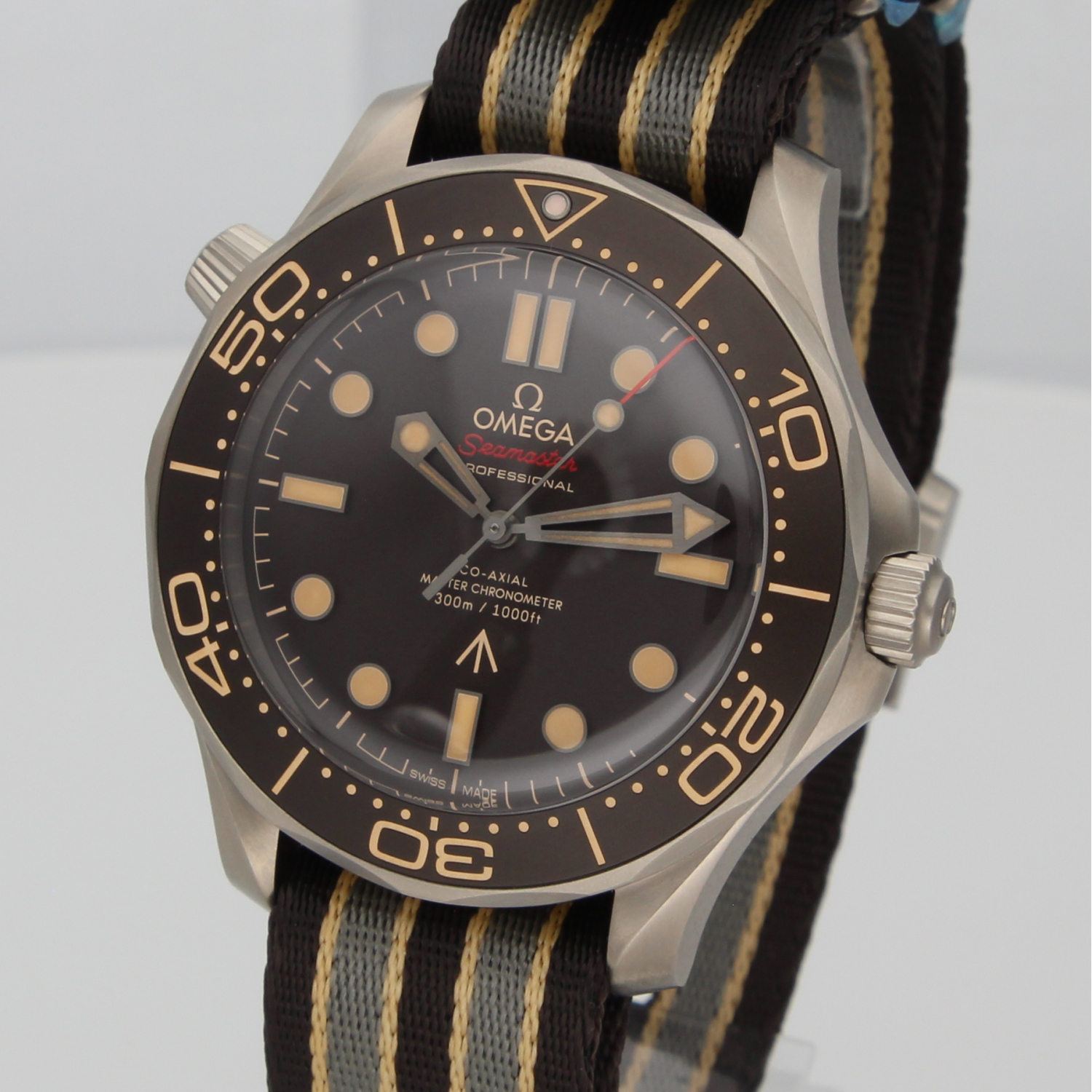 Omega Seamaster Diver 300 M James Bond NTTD 007 210.92.42.20.01.001