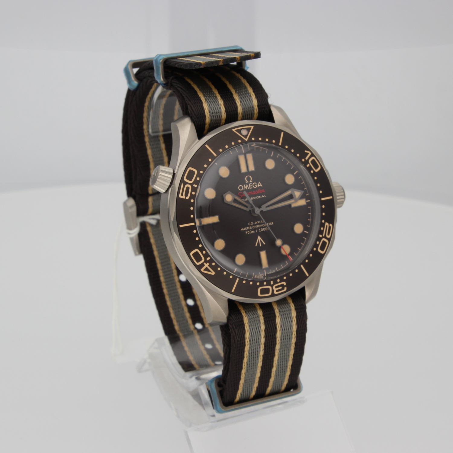 Omega Seamaster Diver 300 M James Bond NTTD 007 210.92.42.20.01.001