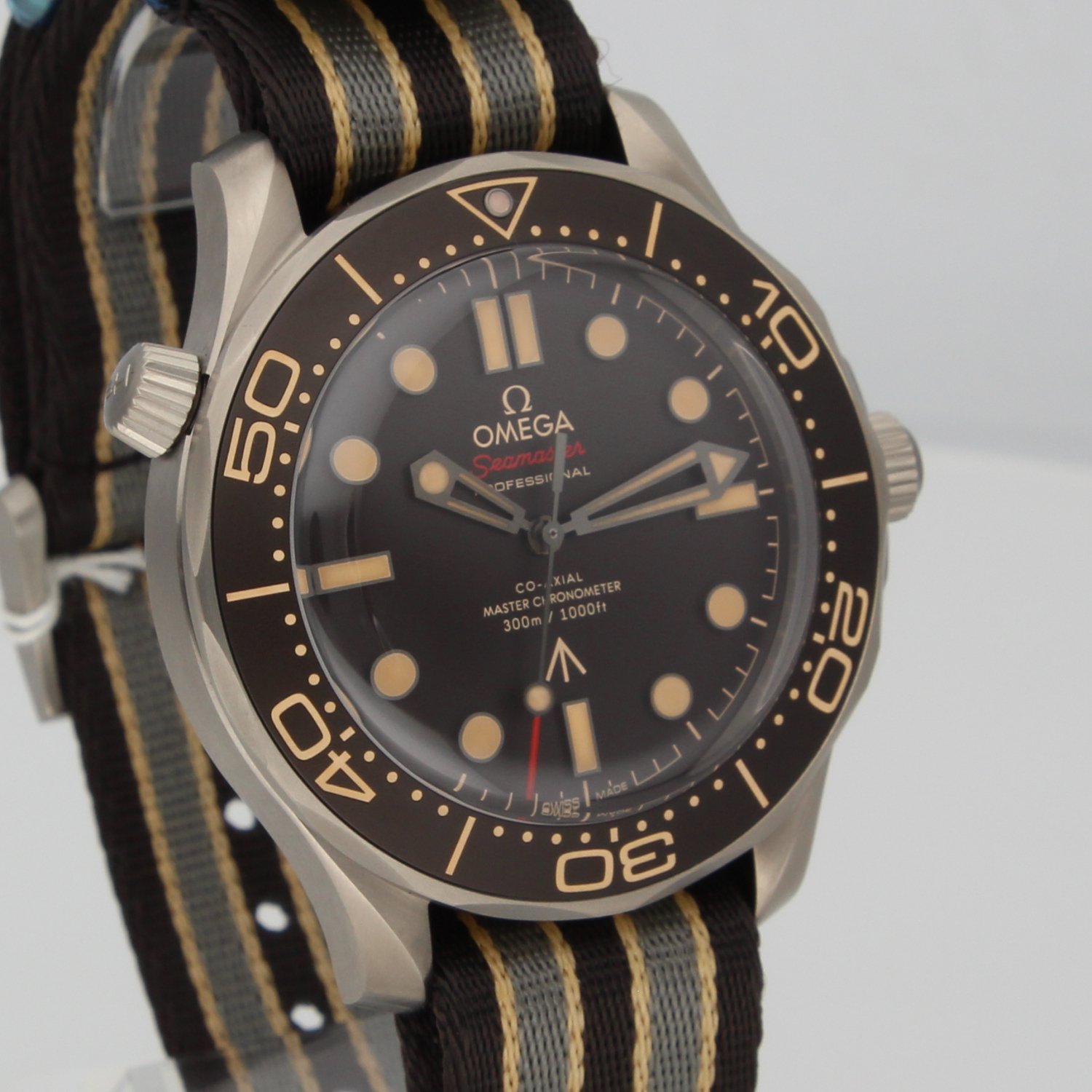 Omega Seamaster Diver 300 M James Bond NTTD 007 210.92.42.20.01.001