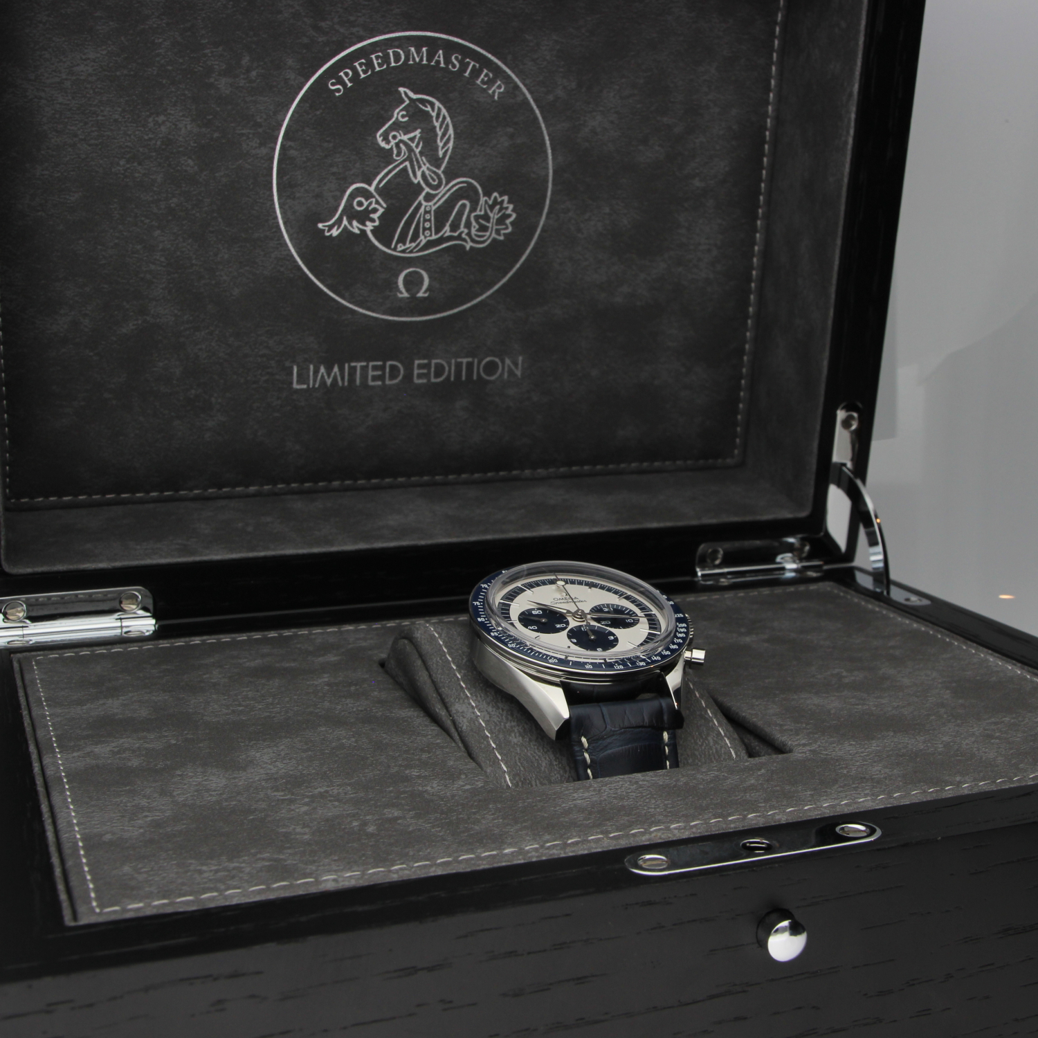 Omega Speedmaster Professional Moonwatch 311.33.40.30.02.001 Ck2998 NOS