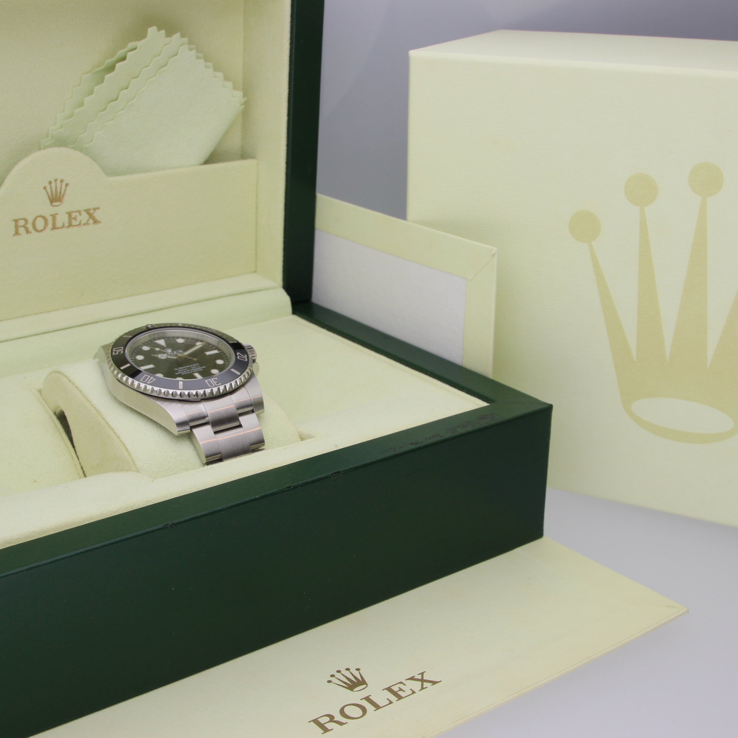 Rolex Submariner (No Date) 114060