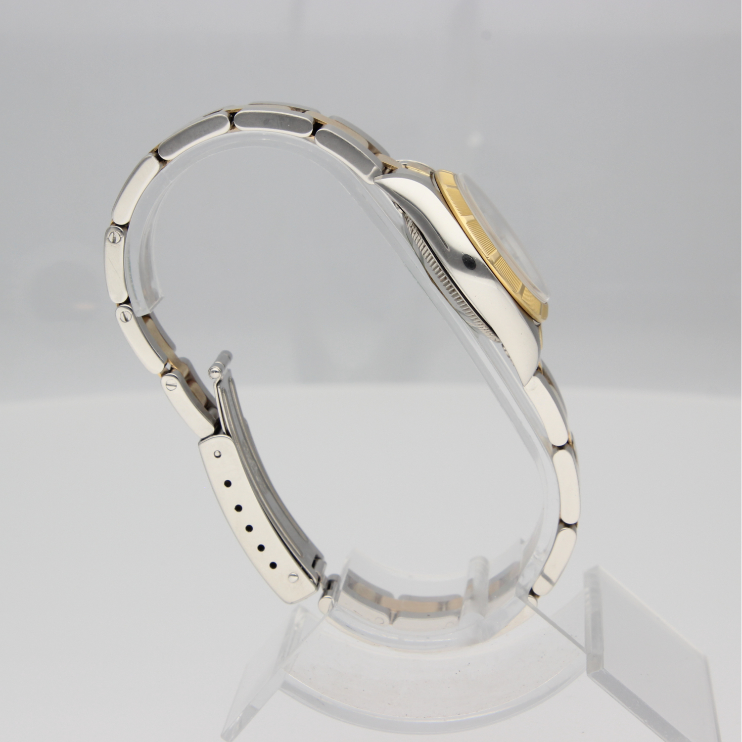 Rolex Oyster Perpetual 67233